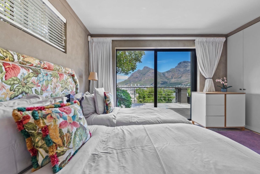 2 Bedroom Property for Sale in Tamboerskloof Western Cape